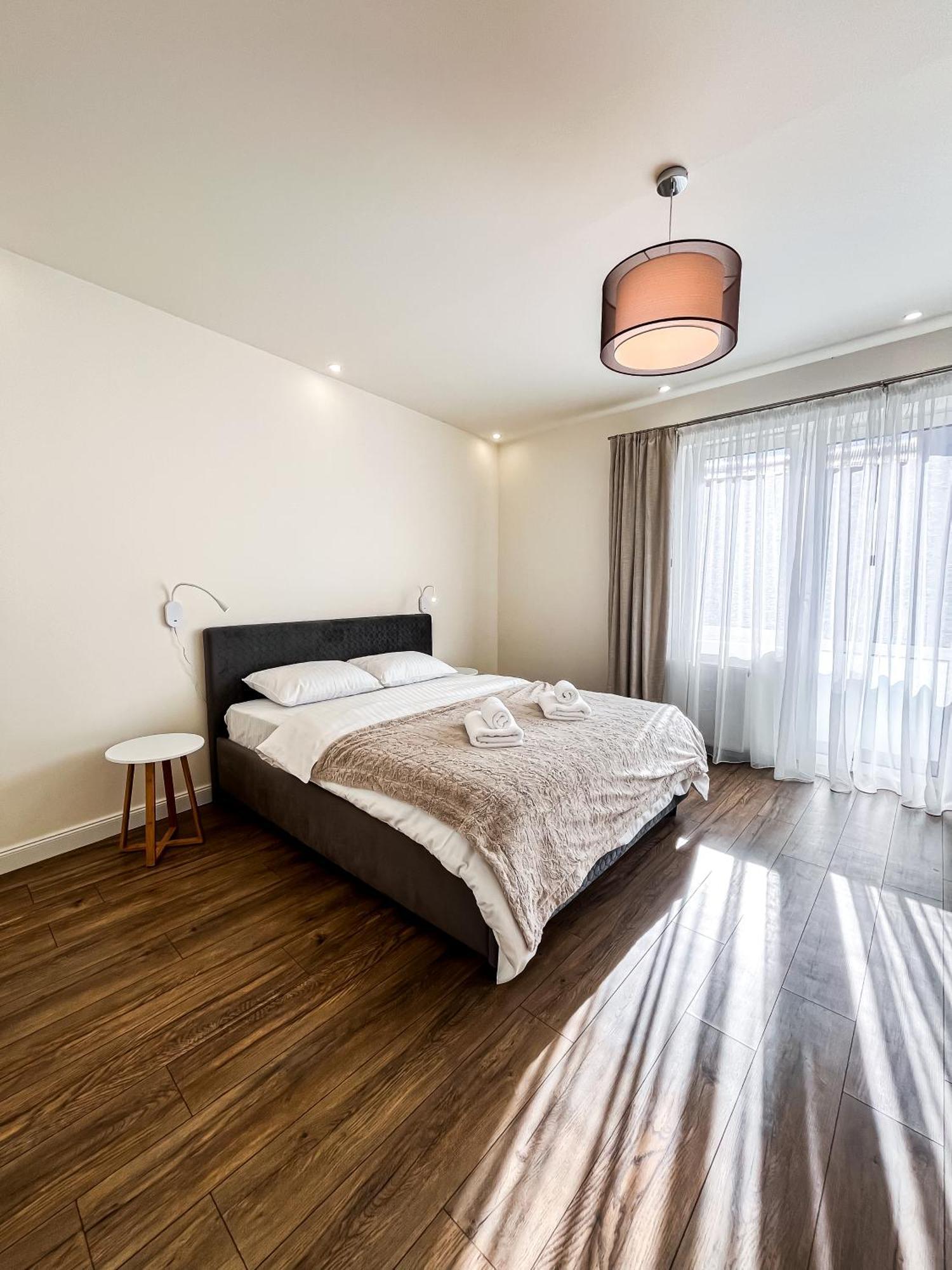 La Teatru - 2Bd Apartment Near Theatre And Old Town 브라쇼브 외부 사진