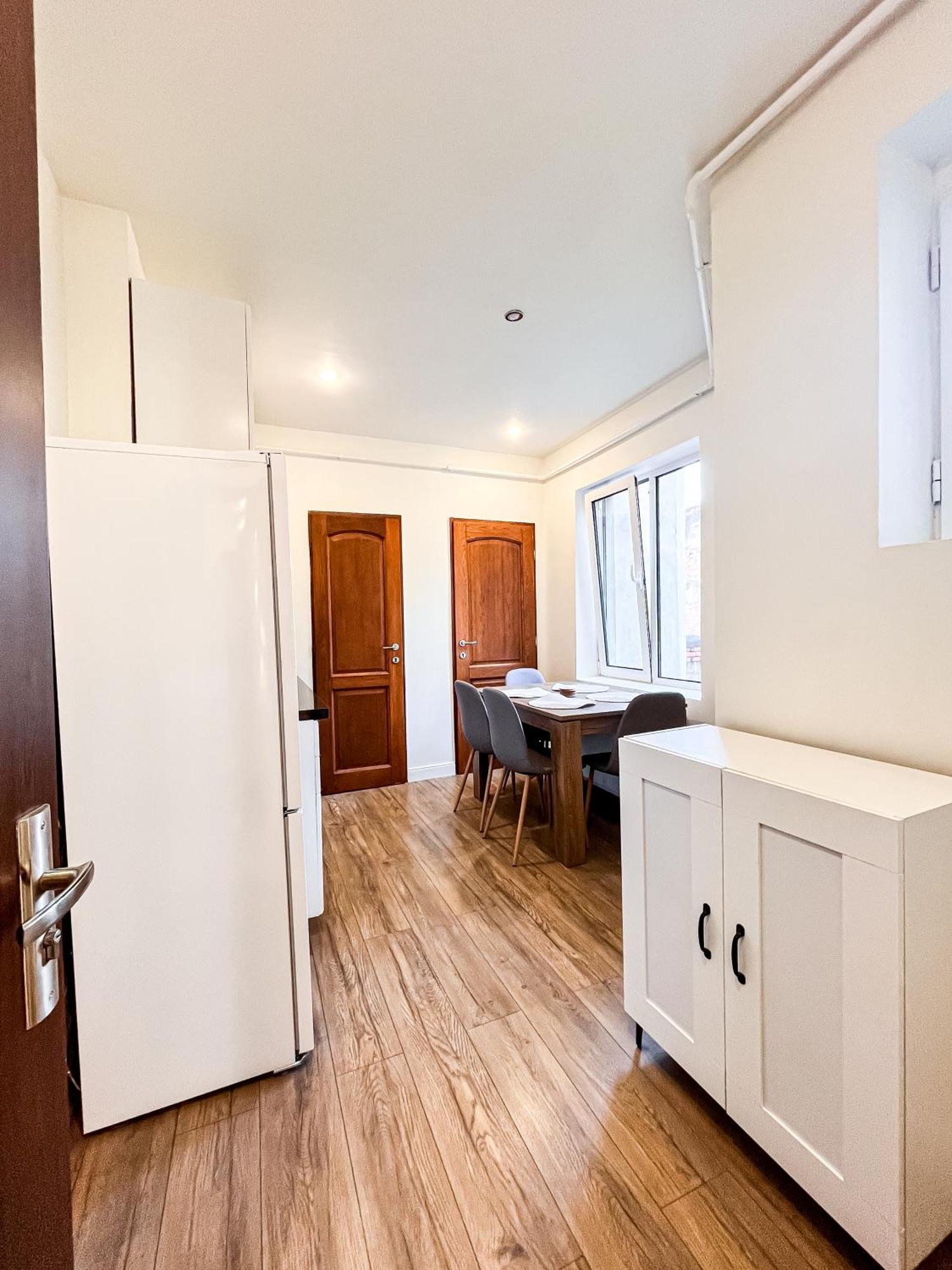 La Teatru - 2Bd Apartment Near Theatre And Old Town 브라쇼브 외부 사진